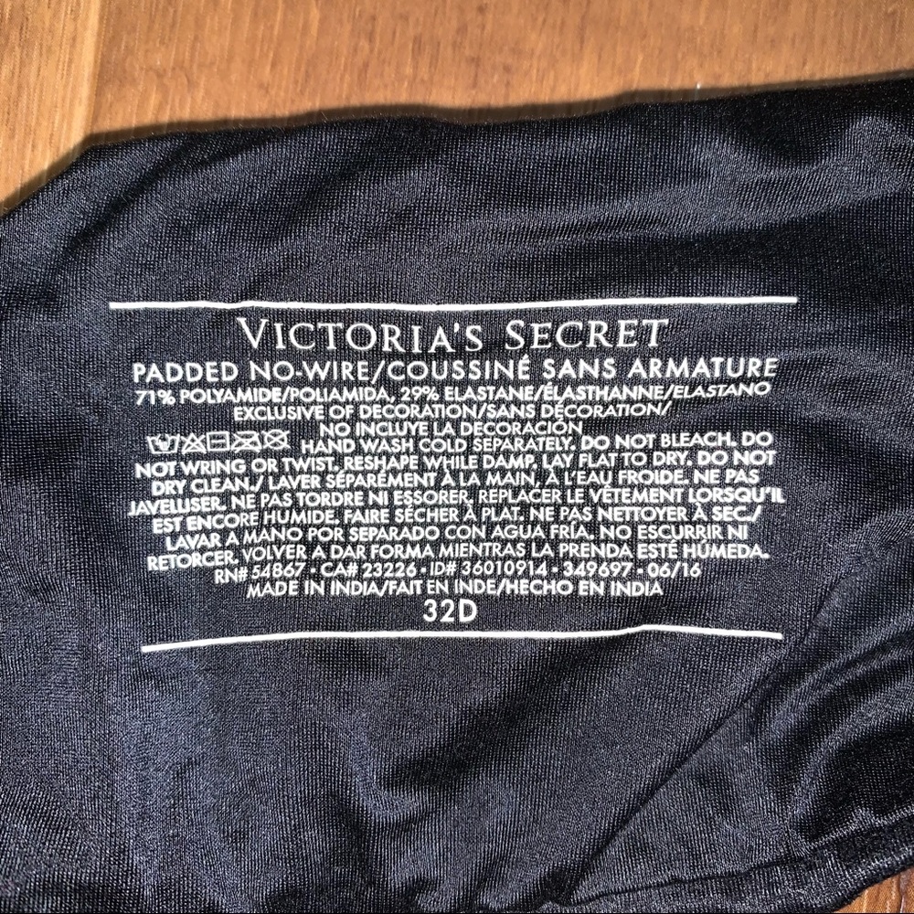 VS Bra Bundle 🖤 - Picture 4 of 11